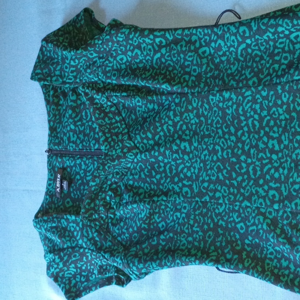 A. Byer Teal Animal Print Cap Sleeve Tunic - Picture 3 of 10